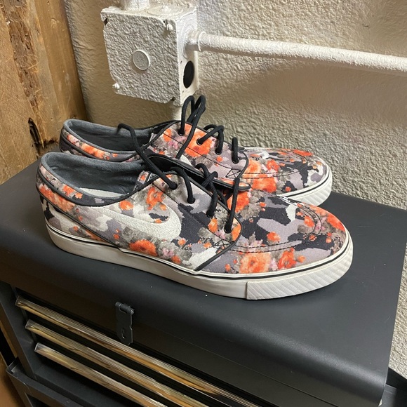 Nike sb Janoskis digi Floral Canvas Sneakers - Picture 1 of 2